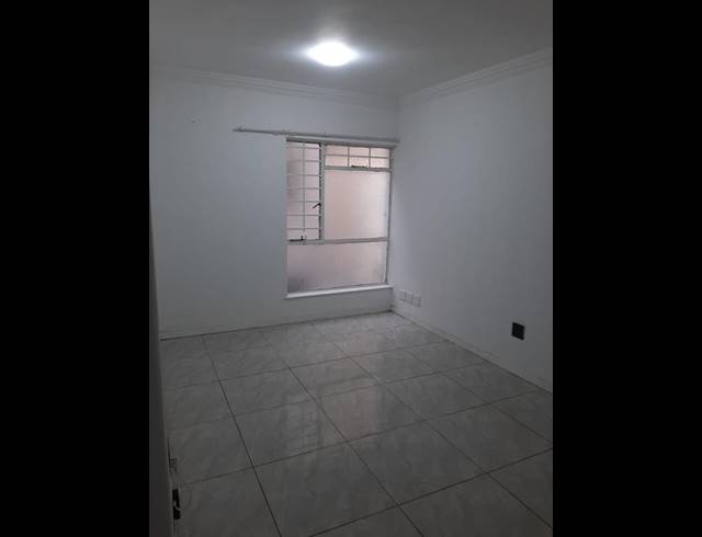 1 BEDROOM PROPERTY TO RENT IN GOODWOOD CENTRAL